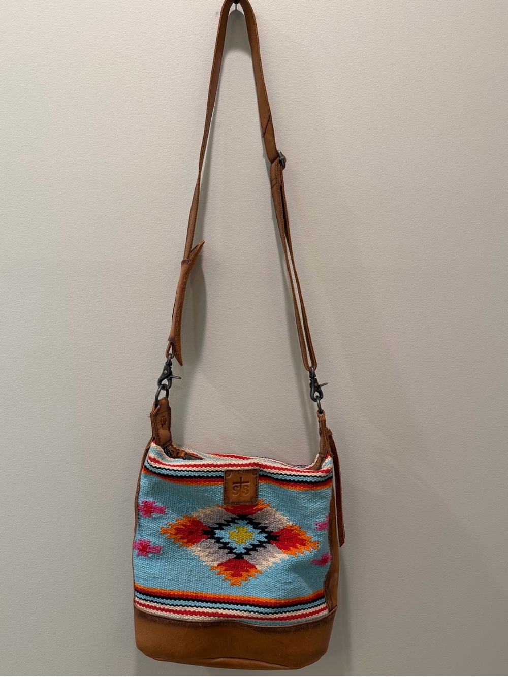 STS Ranchwear Tell, Texas Serape Crossbody Bag